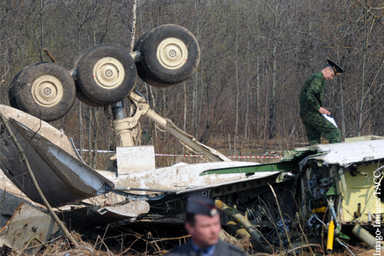 Польша заявила о взрыве на борту самолета Леха Качиньского