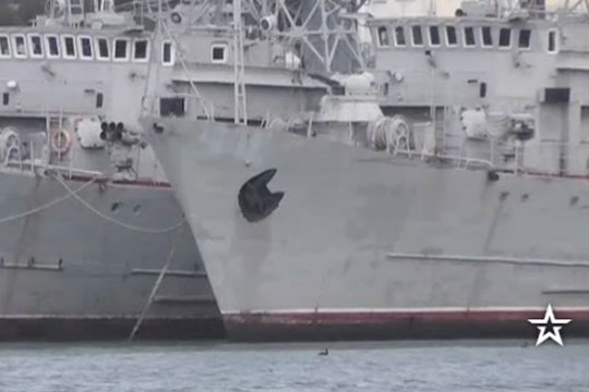 Плачевное состояние украинских кораблей в Крыму показали на видео  