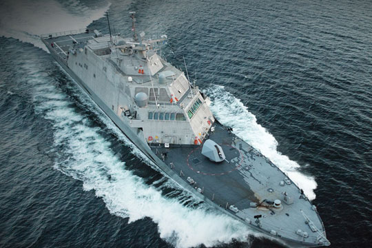 Новый боевой корабль ВМС США застрял во льдах