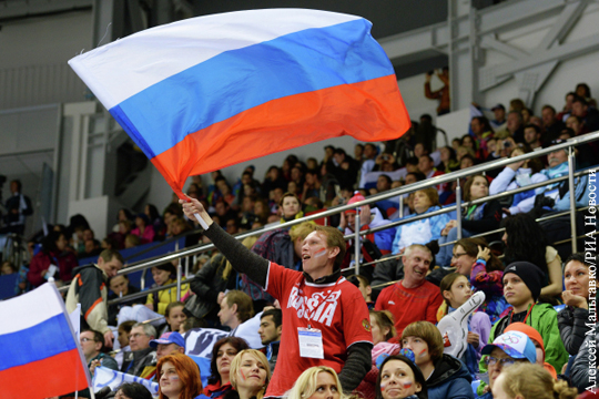 СМИ: МОК запретил проносить на трибуны Олимпийских игр российские флаги