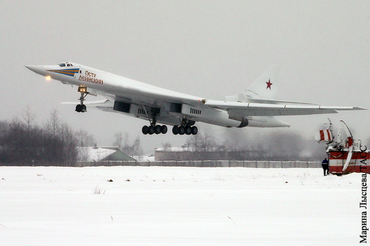 Путин предложил сделать гражданскую версию Ту-160