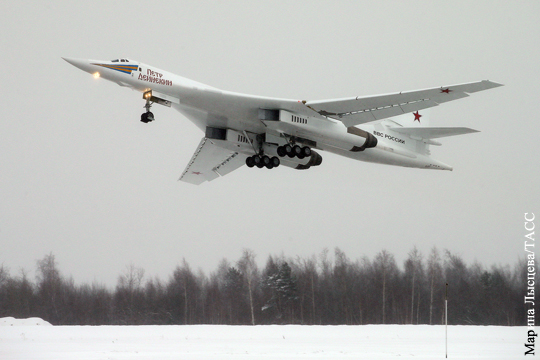 Уникальный бомбардировщик Ту-160 возродится с новыми возможностями