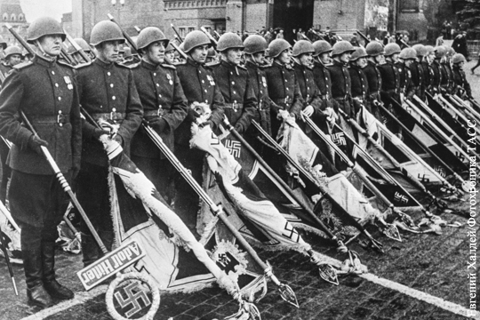 Фото с Парада Победы оказалось запрещено законом