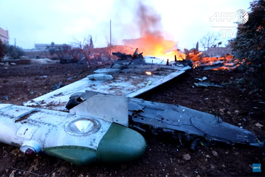 Опубликовано видео с места крушения сбитого в Сирии российского самолета