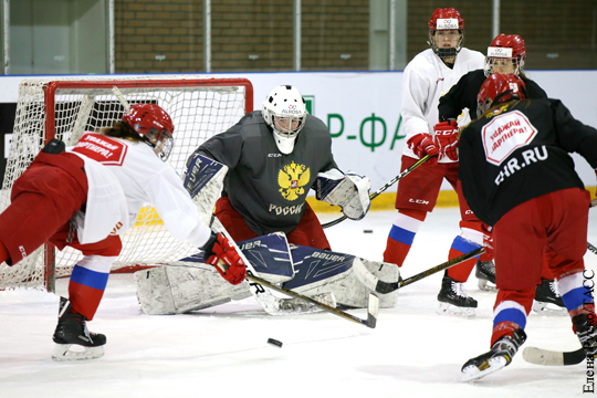 Офицеры ВАДА сорвали первую тренировку российских хоккеисток в Корее