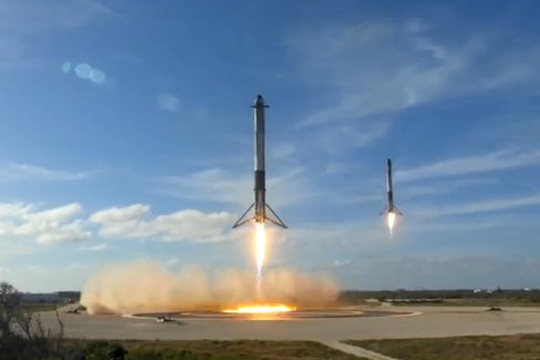 Сверхтяжелая ракета Falcon Heavy отправилась в первый полет