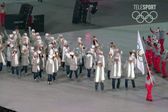 Российские спортсмены вышли на открытие Игр в Пхенчхане