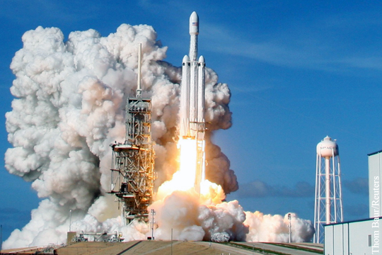НАСА отказалось от Falcon Heavy 