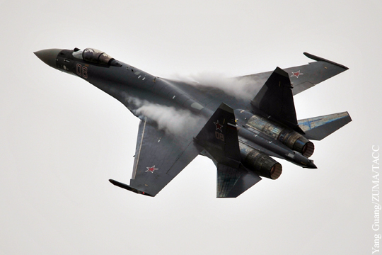 Эксперты из США сравнили российский истребитель Су-35 с американским F-35