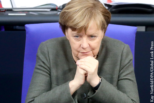 Меркель отказалась покидать пост канцлера Германии до 2021 года