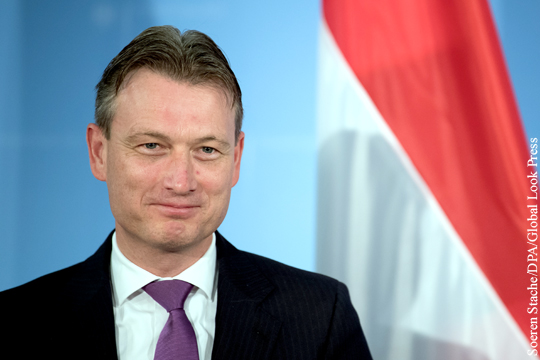 Дипломаты отреагировали на ложь главы МИД Нидерландов о встрече с Путиным