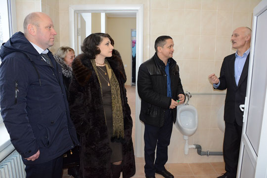 В Винницкой области торжественно открыли туалет