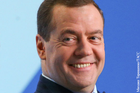 Медведев назвал губернаторскую фамилию, которая «о многом говорит»