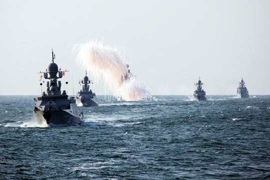Каспийской флотилии поручили поддержать морпехов в Дагестане огнем