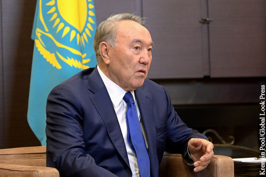 Назарбаев требует новых ограничений для русского языка