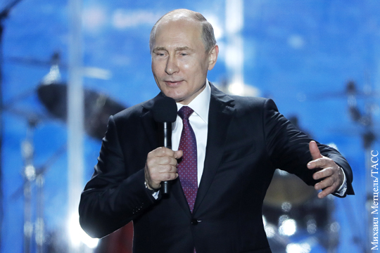 Путин: Крымчане на референдуме показали настоящую демократию