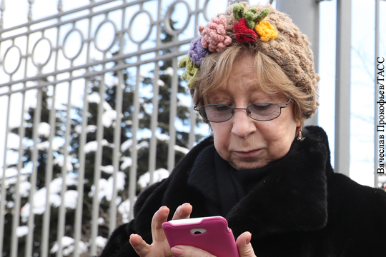 Ахеджакова вызвала у Киева желание смягчить запрет на российское кино
