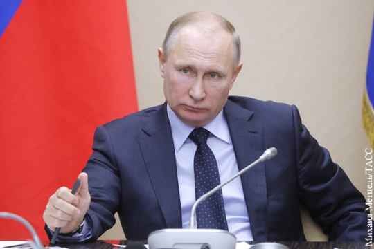 Bloomberg: Путин чувствует, что Запад раскалывается