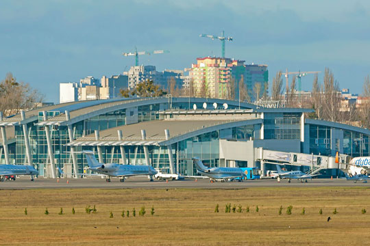 Аэропорт в Киеве назвали в честь русского авиаконструктора