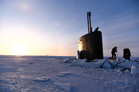 Застревание американской подлодки во льдах Арктики оказалось фейком