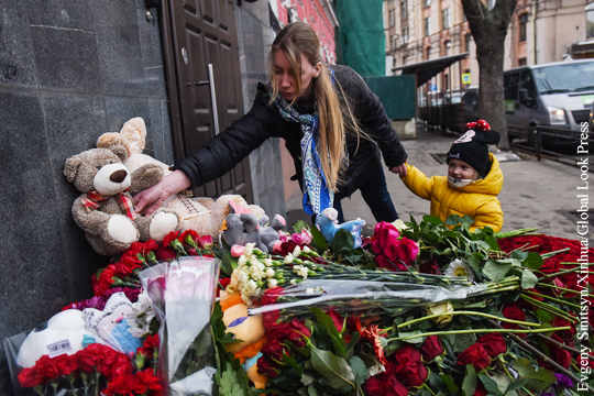 Власти Москвы предложили время и место для почтения памяти жертв трагедии в Кемерово