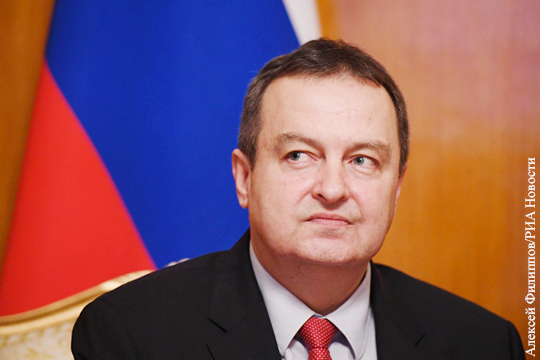 Сербия отказалась по требованию Британии высылать российского дипломата