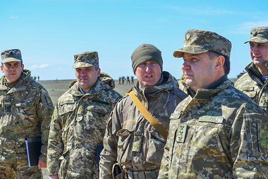 Сравнение Донбасса с Чечней многое говорит о министре обороны Украины