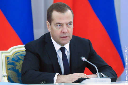 Медведев пригрозил США ответными мерами
