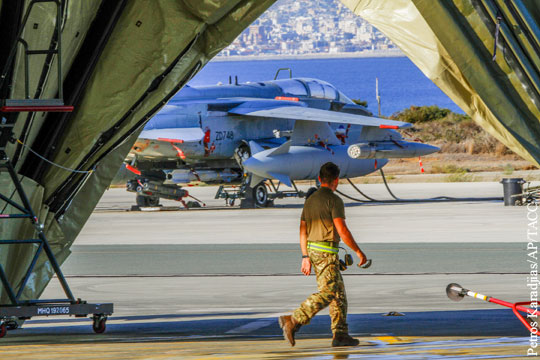 Войска Британии на Кипре приведены в боевую готовность «для удара по Сирии»