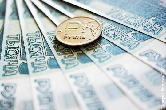 Американские санкции грозят испортить важнейшее финансовое достижение России