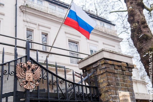 Британцы извинились перед посольством России за политику Лондона