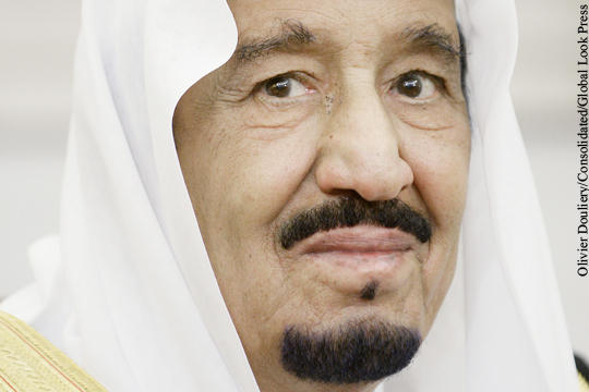 Король Саудовской Аравии эвакуирован в бункер из-за стрельбы возле дворца