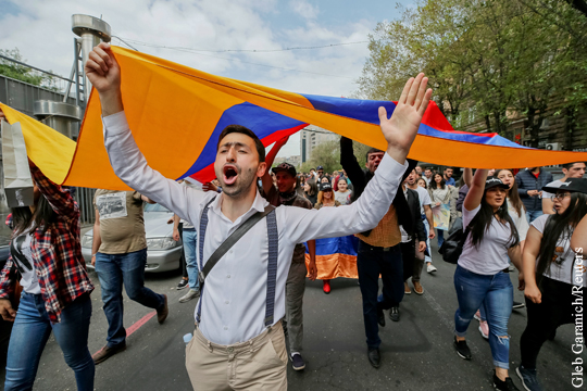 Политика Пашиняна угрожает урегулированию в Нагорном Карабахе