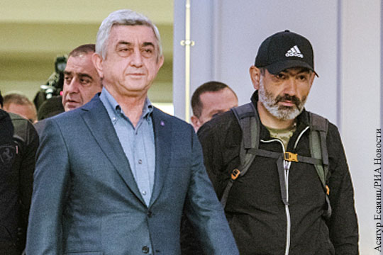 Почему армянского лидера удалось свергнуть так легко и быстро