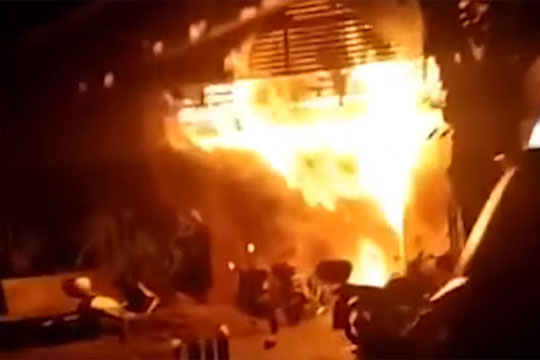 В результате поджога караоке в Китае погибли 18 человек