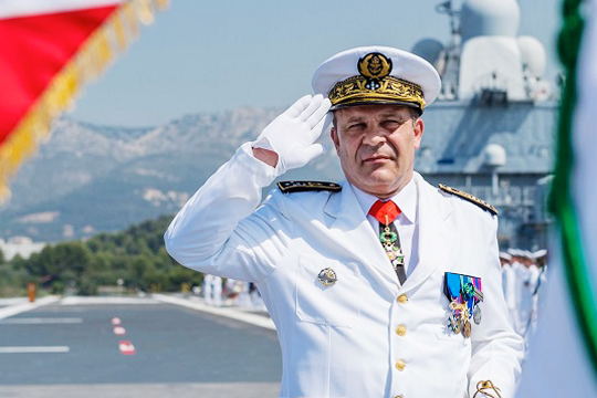 Французский адмирал Празюк пожаловался на российские военные самолеты