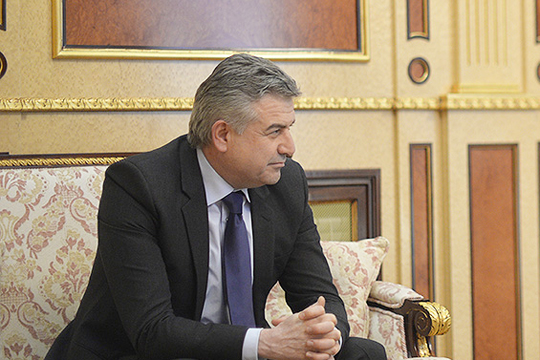 Пашинян: Карапетян отдал приказ о введении в Армении чрезвычайного положения