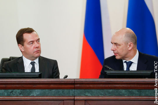 Медведев нашел себе целую группу новых заместителей