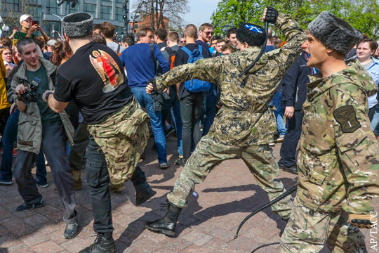 Московские власти опровергли привлечение казаков к разгону акции протеста