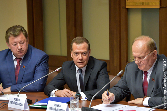 Медведев оценил расходы по новому майскому указу 