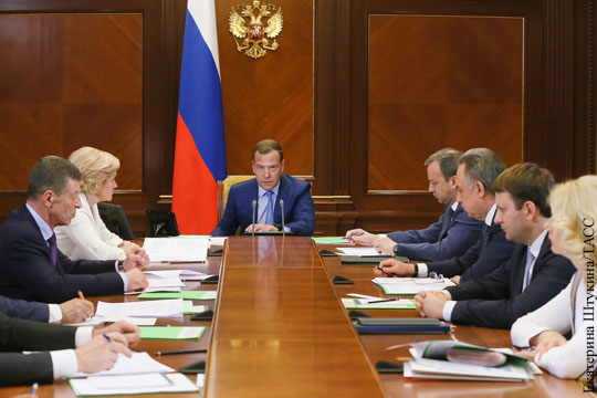 Медведев сказал, что потребуется для выполнения «суперуказа» Путина