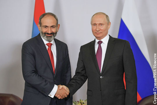 Путин встретился с Пашиняном в Сочи