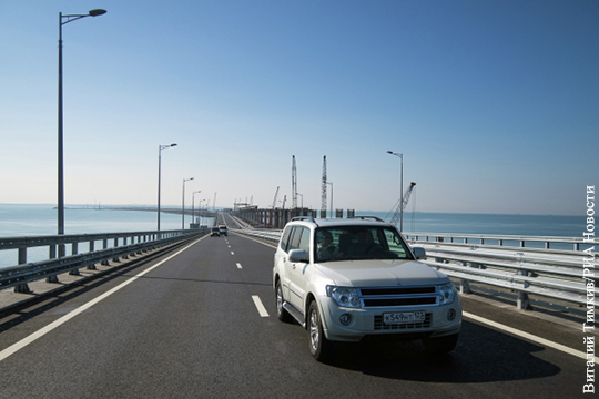 В Крыму ответили на планы Порошенко использовать Крымский мост 