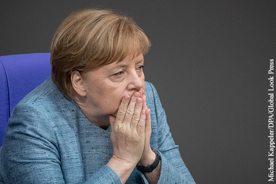На Меркель подали в суд 
