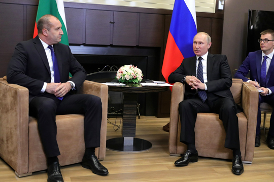 Кремль разъяснил обсуждение газового вопроса Путиным и президентом Болгарии
