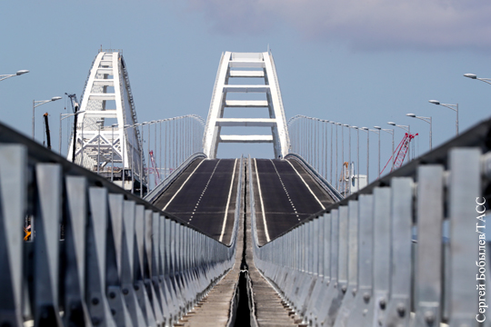 Крымский мост снабдили метеолокаторами