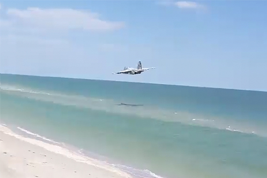 Украинский Су-25 отметился хулиганством на пляже
