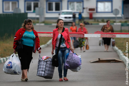 Подсчитано, сколько украинцев каждую минуту уезжают за границу