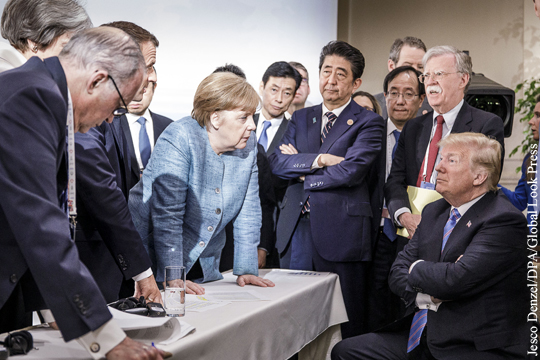 Трамп прокомментировал ставшее мемом фото с Меркель 