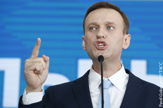 Навальному напомнили о его требованиях повысить пенсионный возраст